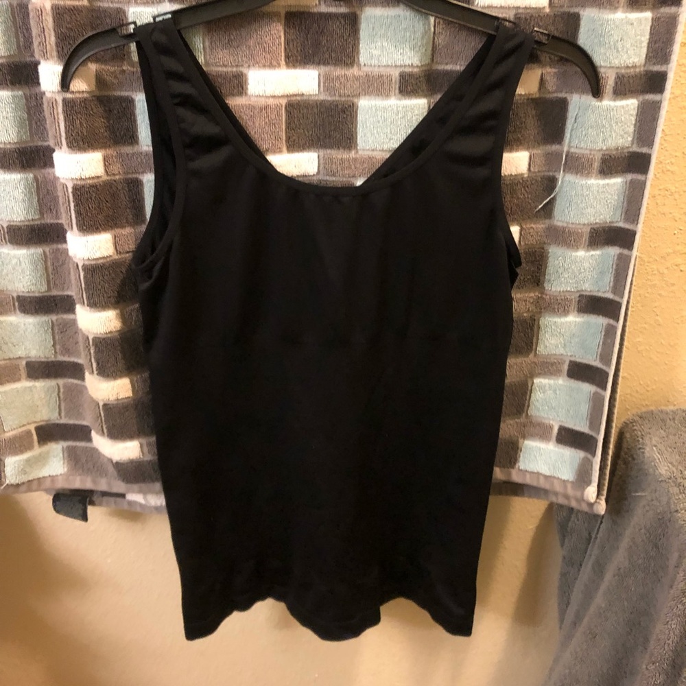 XL Spanx tank top v-neck and scoop neck